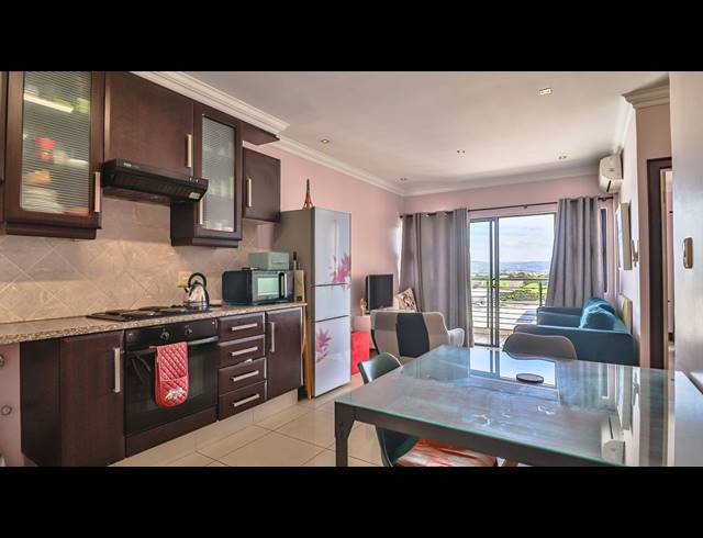 2 BEDROOM APARTMENT FOR SALE IN UMHLANGA RIDGE